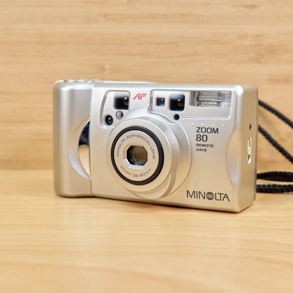 Minolta Zoom 80 Point and Shoot 35mm Film Camera - Picture 3 of 8